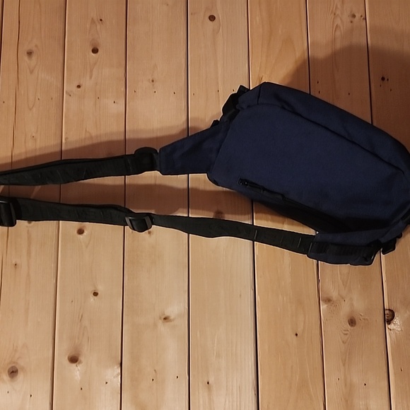 American Eagle Waist Bag Fanny Pack Blue - Picture 4 of 6